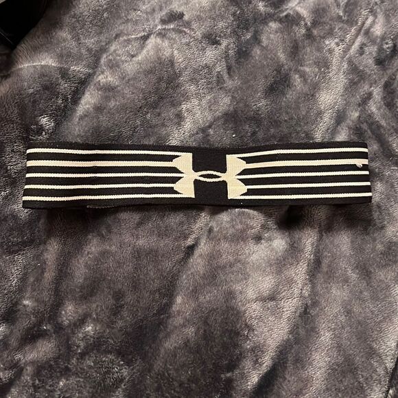 Under armor headband  - Picture 1 of 2